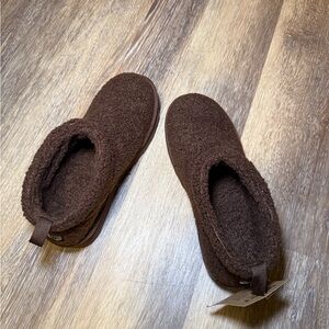 New with tags Bearpaw shoes 🤎